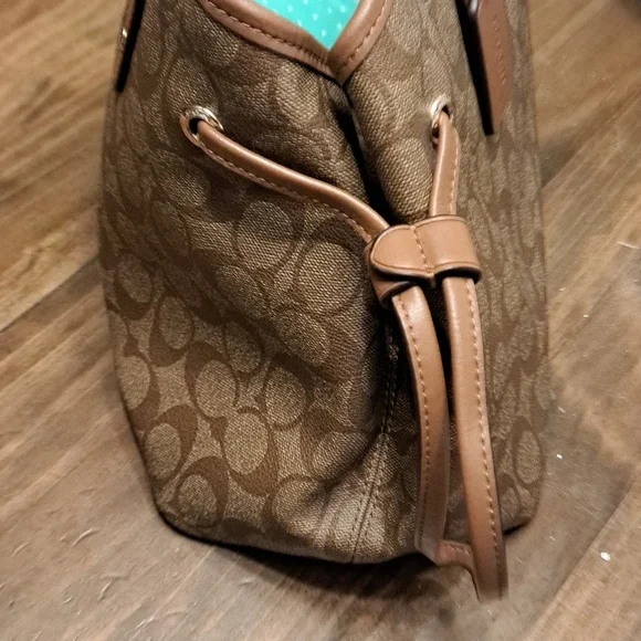 Coach Drawstring Carryall in Signature Canvas 2017 So Pretty Clean - Picture 7 of 14